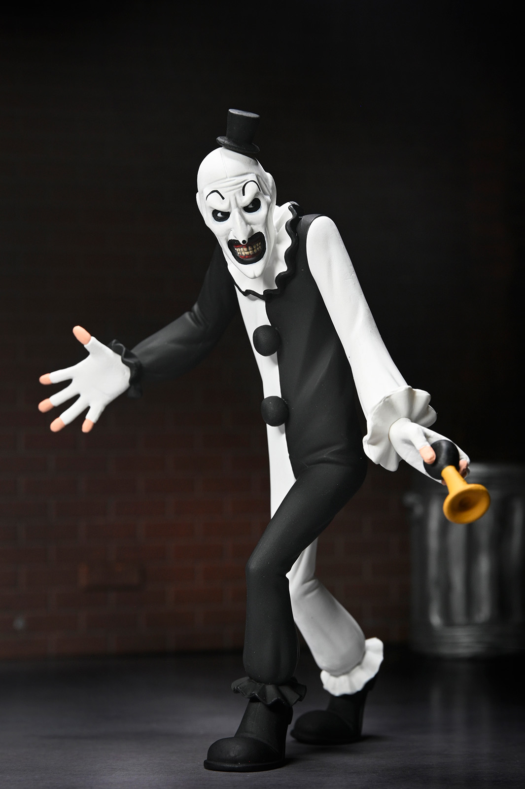 TERRIFIER - TOONY TERRORS ART THE CLOWN 6" SCALE ACTION FIGURE - Image 7
